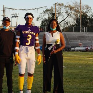 Two-sport star Keon Coleman commits to Michigan State