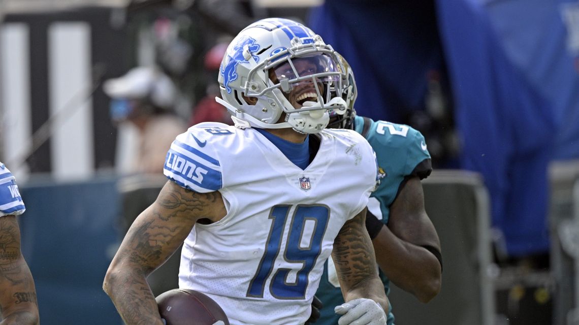 AP source: Giants, star receiver Kenny Golladay reach deal