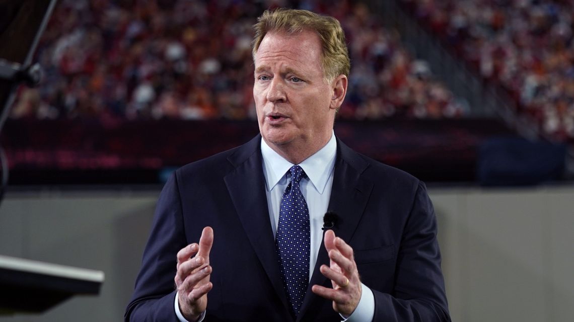 No basement blues: Goodell on hand for draft in Cleveland
