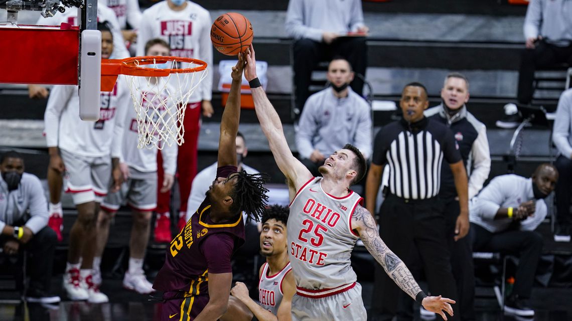 No. 9 Ohio State ends skid, holds off Minnesota 79-75
