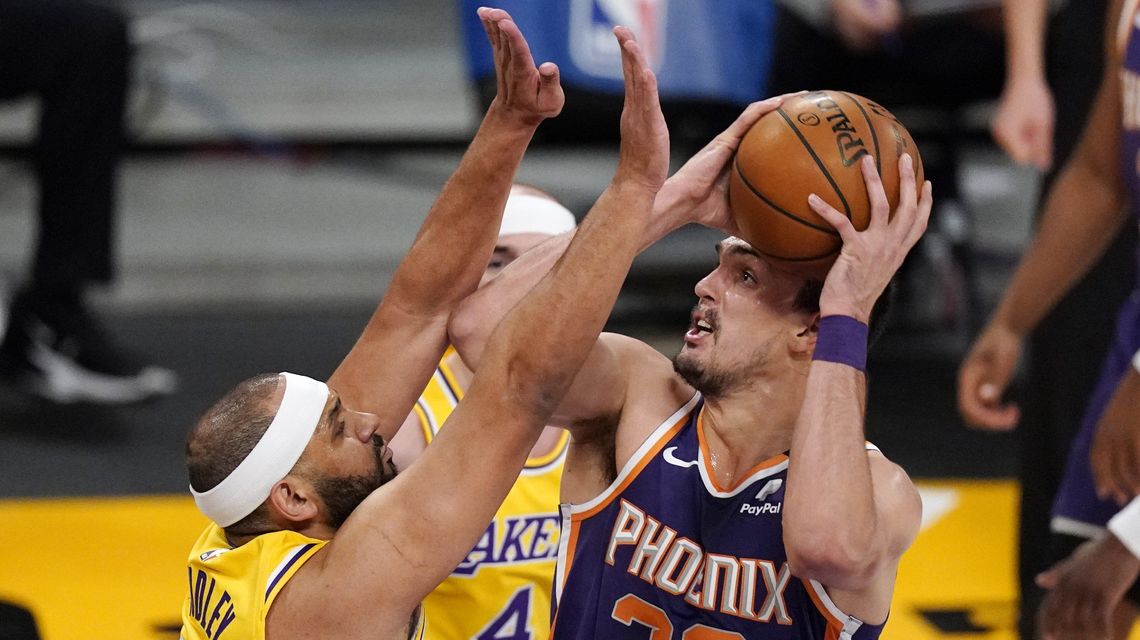Suns overcome Booker’s ejection, hold off Lakers 114-104
