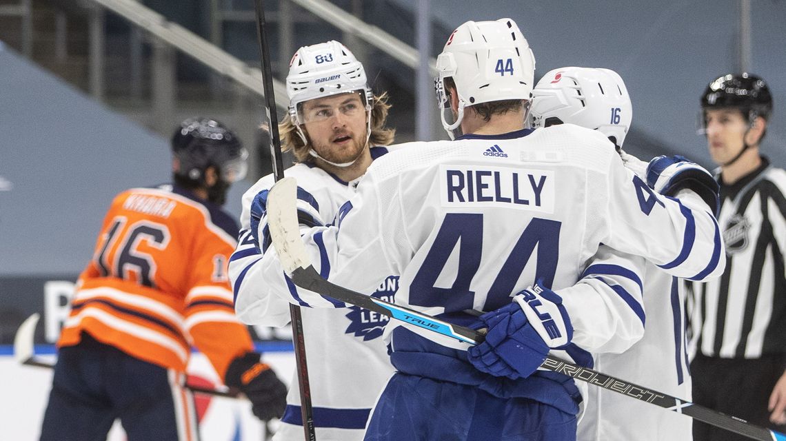 Hutchinson gets 6th shutout, Maple Leafs beat Oilers 3-0