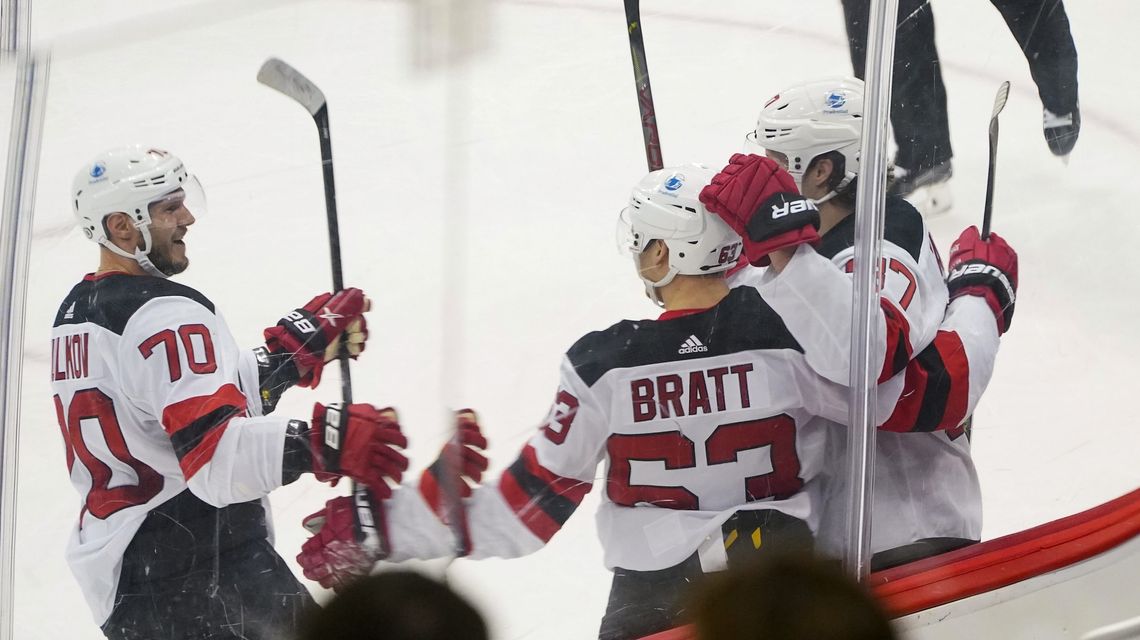Bratt’s overtime winner carries Devils past Penguins, 2-1