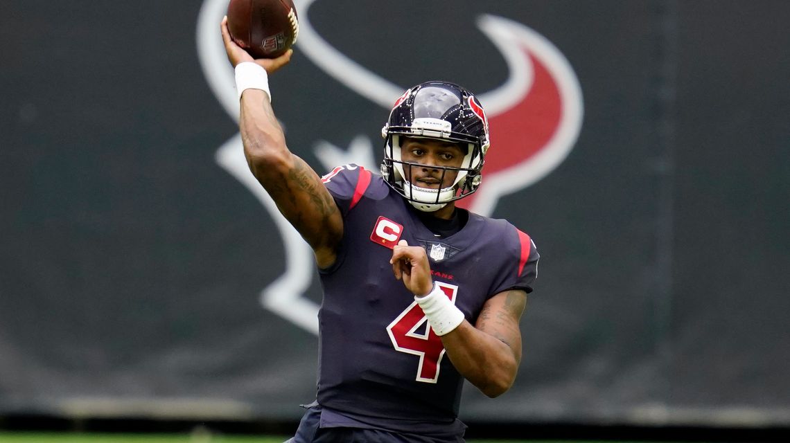 Watson practices with Houston Texans on 1st day of camp