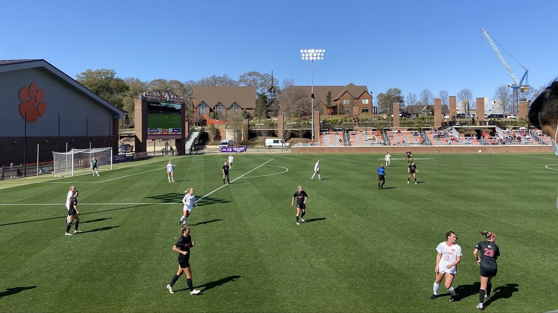 Clemson women’s soccer takes on Georgia Bulldogs