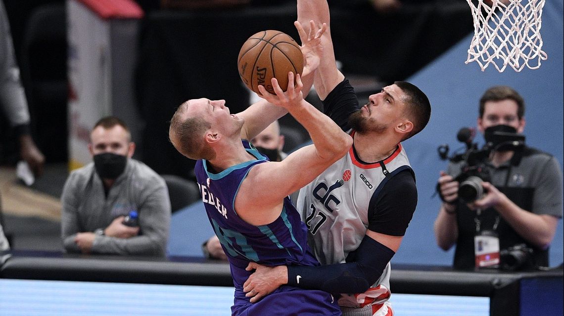 Rozier scores 27 points, leads Hornets past Wizards 114-104