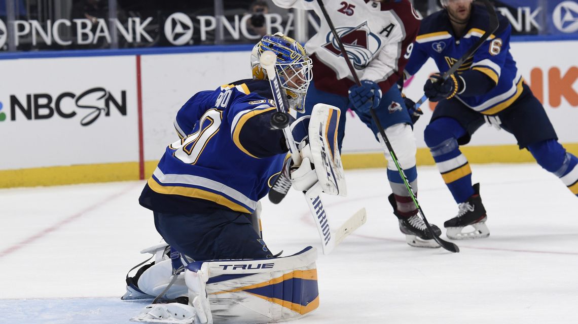 Avalanche use 3 goals in second period to beat Blues 4-3