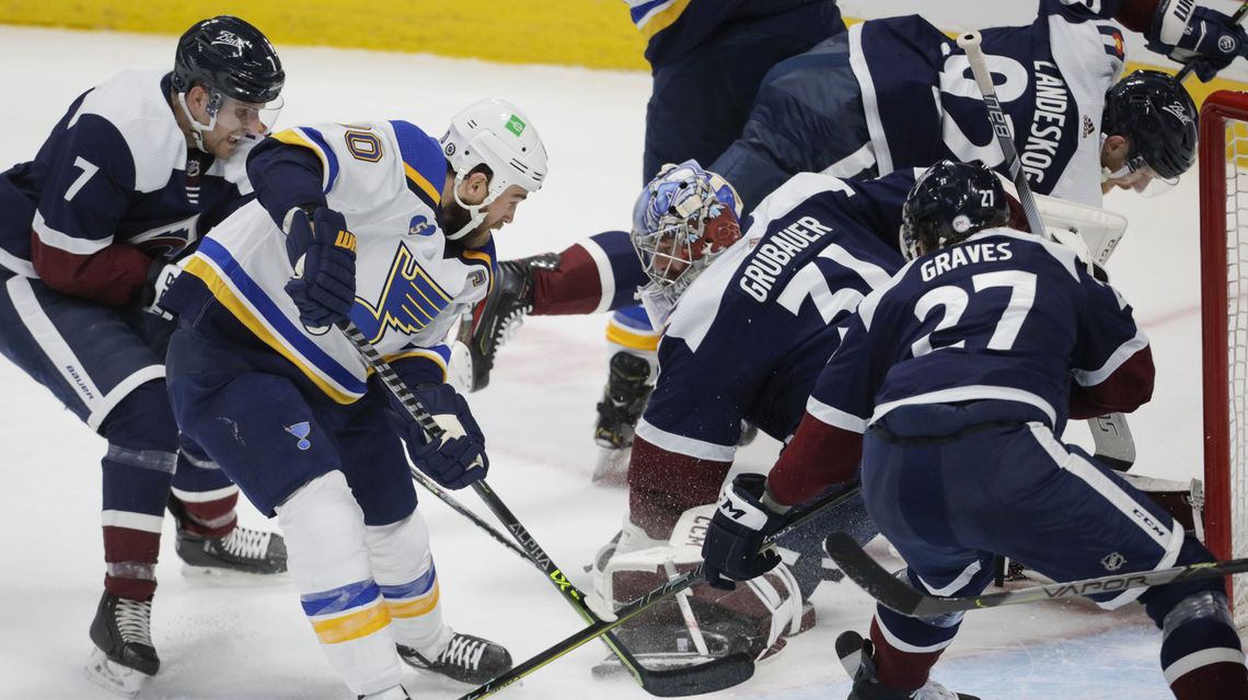 Makar scores late to lift Avalanche past Blues, 2-1