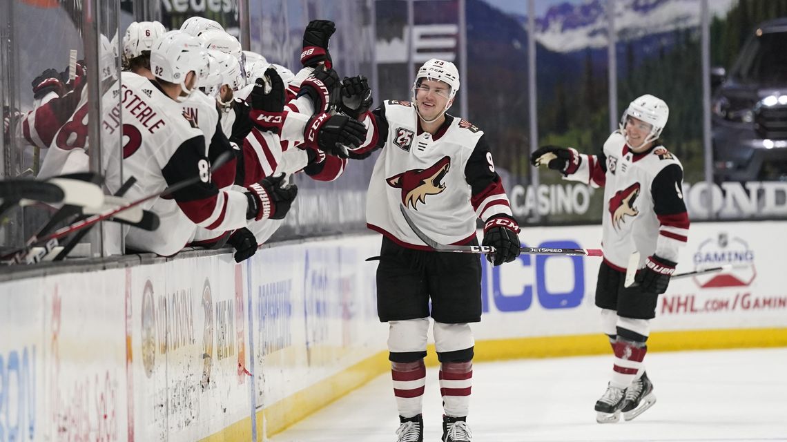 Kessel, Pederson rally Coyotes to 4-2 victory over Ducks