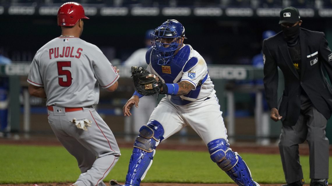 Royals C Perez ends game with pickoff, KC beats Angels 3-2