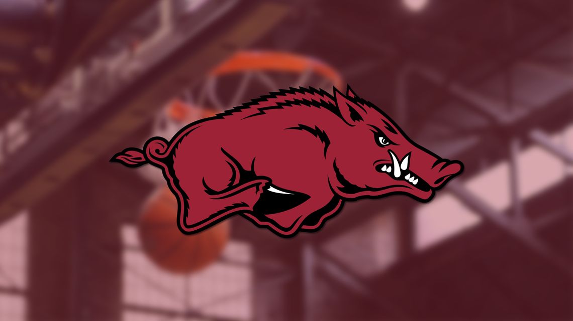 Ethan Henderson transfers out of Arkansas