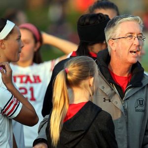 Utah’s Manning steps down as head coach