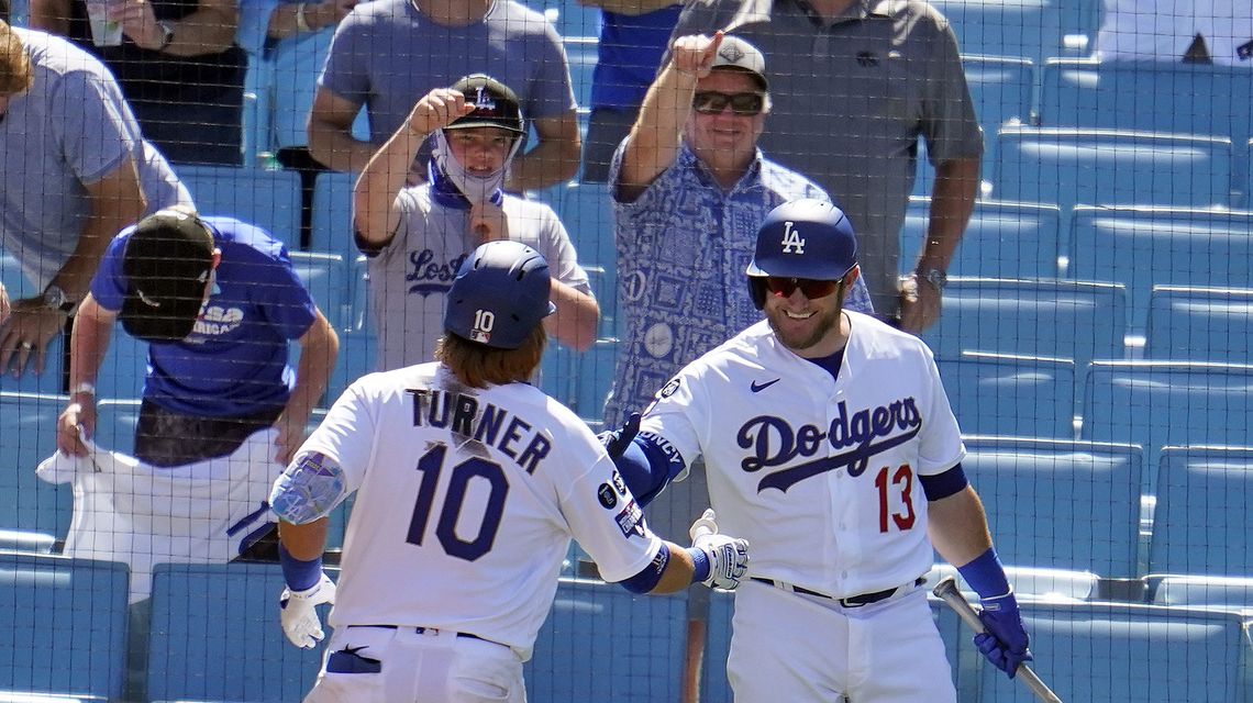 Turner homers, Dodgers beat Nats 1-0 on champs’ ring day