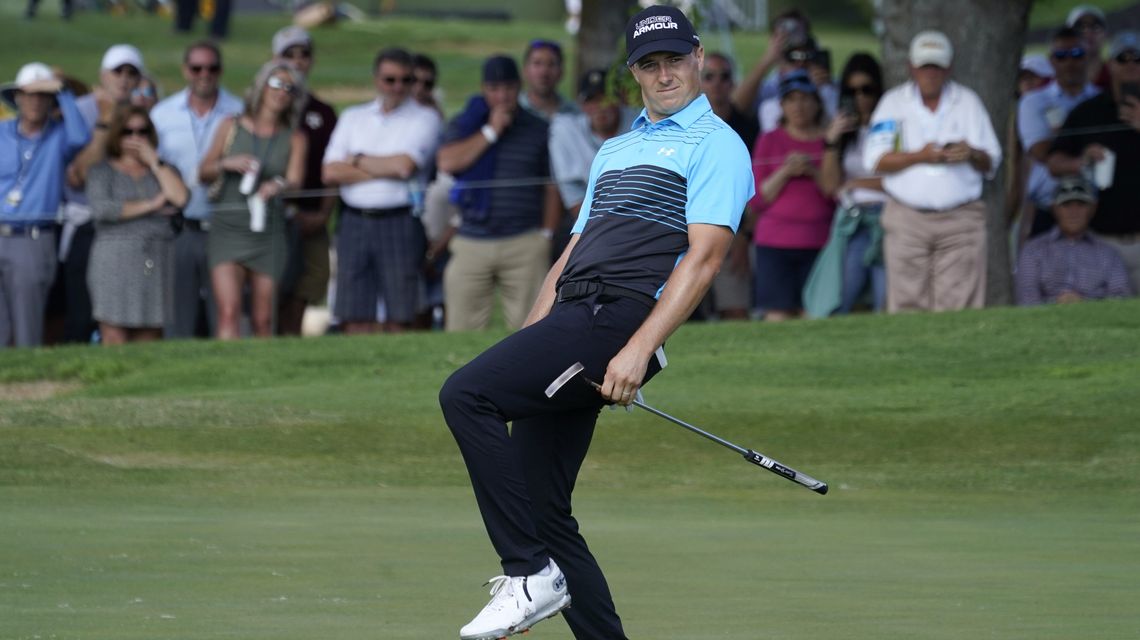 Spieth shoots 63, shares lead at low-scoring hometown Nelson