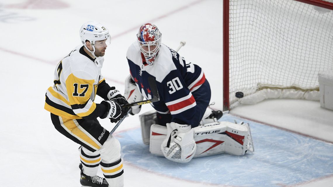 Penguins shut out Capitals 3-0 to reclaim 1st place in East