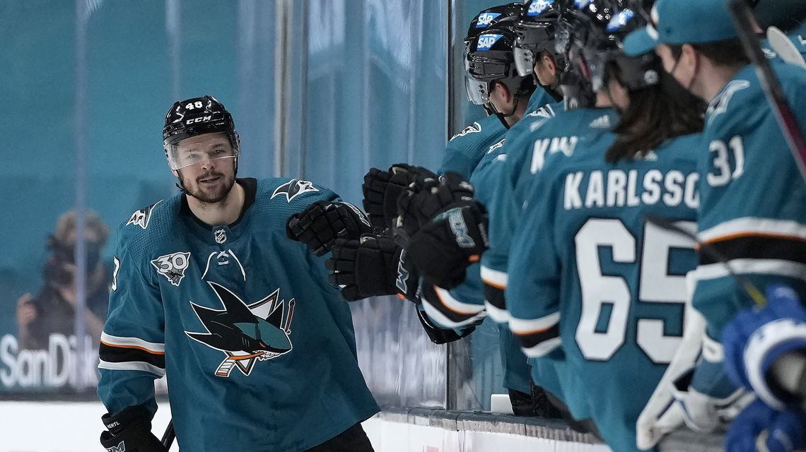 Hertl scores twice to help Sharks defeat Avalanche 3-2