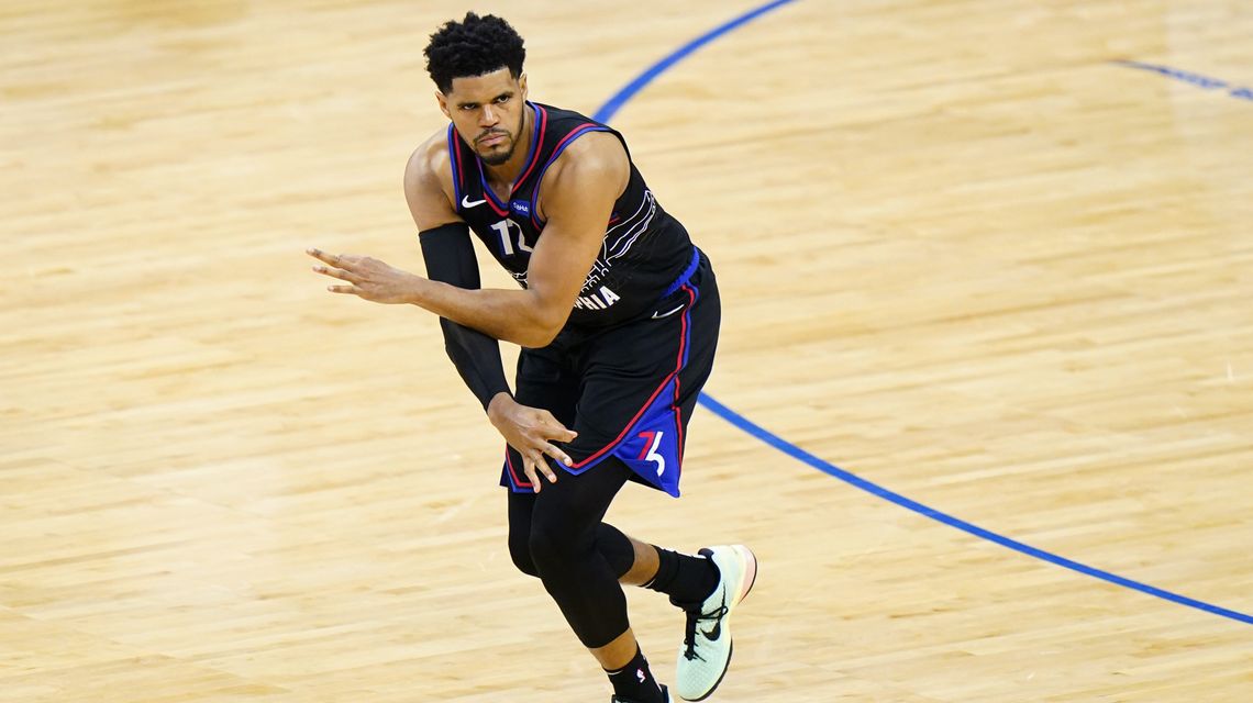 Harris scores 37 leads 76ers past Wizards 125-118  in Game 1
