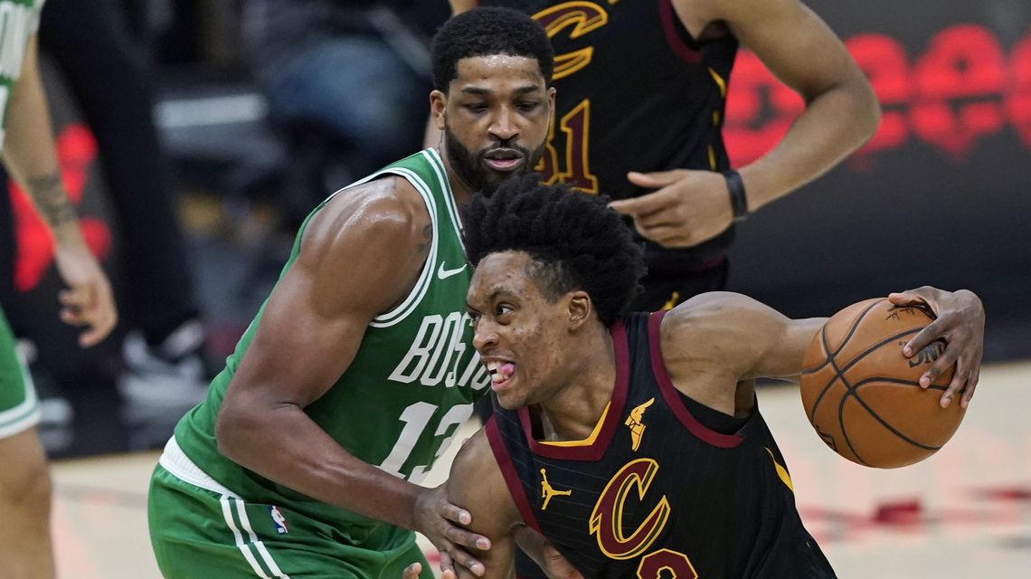 Love scores 30, Cavs beat Celtics to end 11-game slide