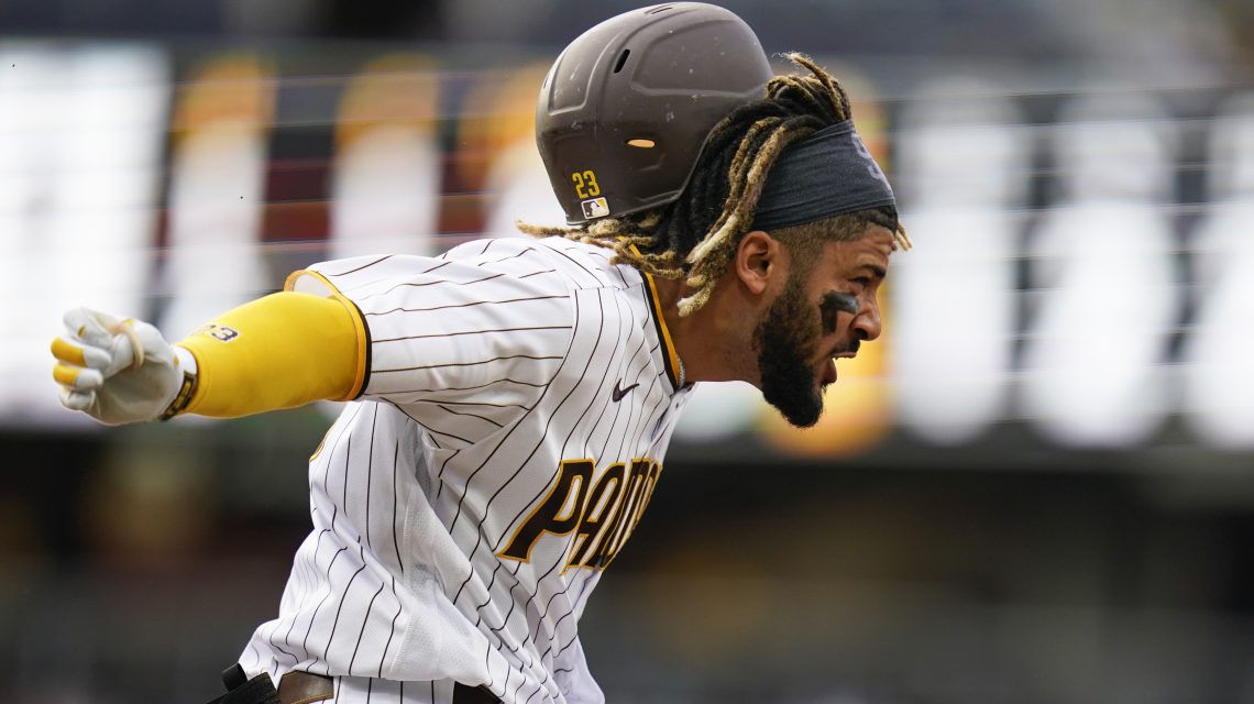 Stairs, Gonzalez help Padres beat Cubs