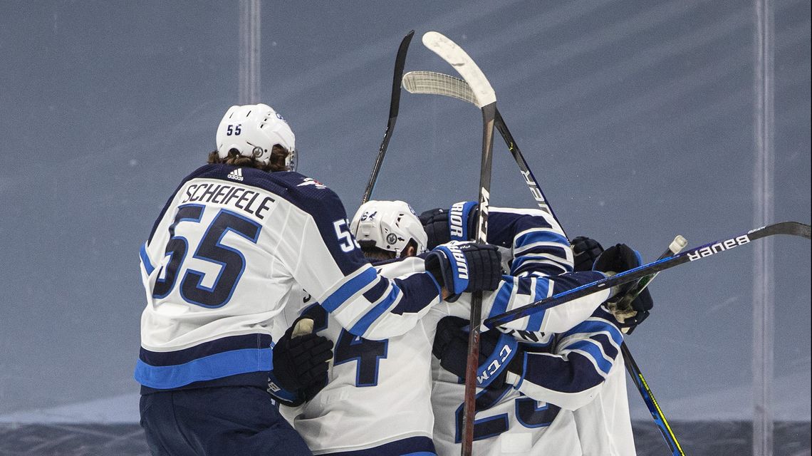 Stastny scores in OT, Jets beat Oilers 1-0 for 2-0 lead