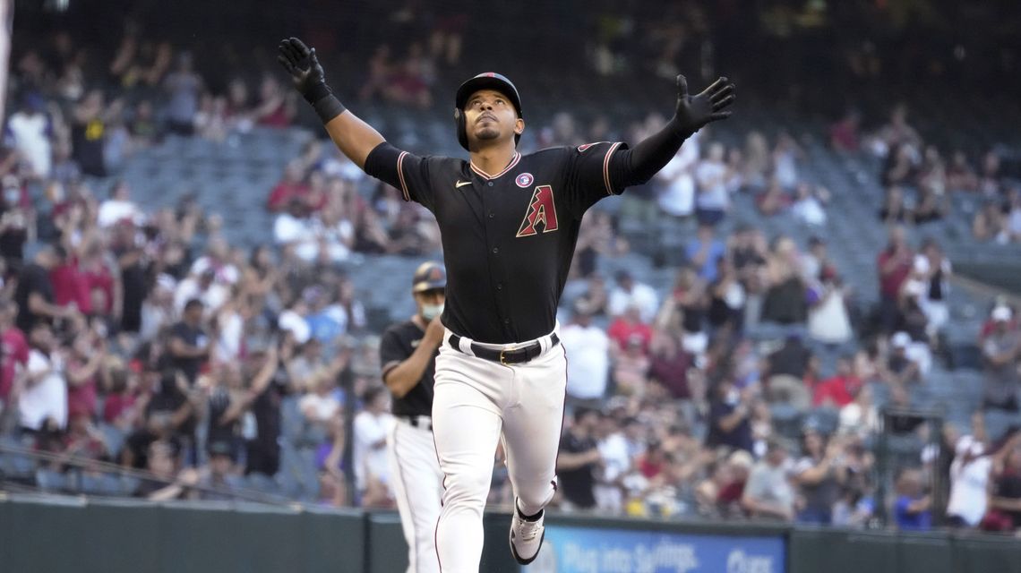 Escobar has 2 HRs, 7 RBIs as D-backs rout Nationals 11-4