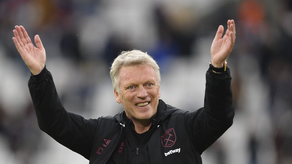 Moyes gets 3-year extension after strong West Ham season