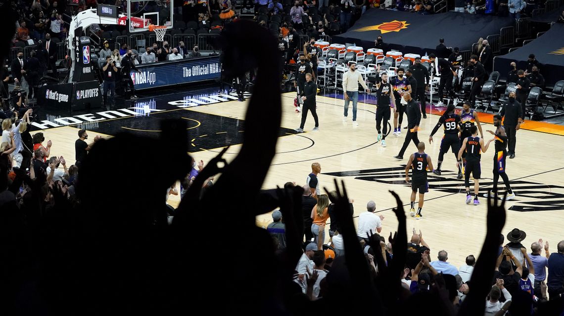 Boosted by big crowds, Suns try to win again vs Nuggets