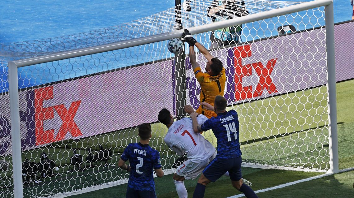 Bizarre own-goal helps Spain advance to last 16 at Euro 2020