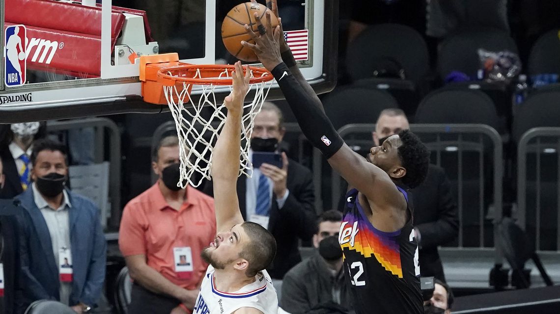 EXPLAINER: Why was Deandre Ayton’s dunk a legal NBA play?