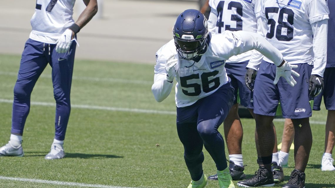 No KJ Wright on Seahawks roster for first time in a decade