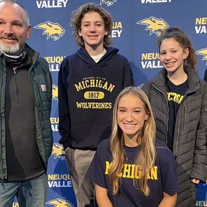 Neuqua Valley’s Riley Ammenhauser eyes third state championship after winning three sectional titles
