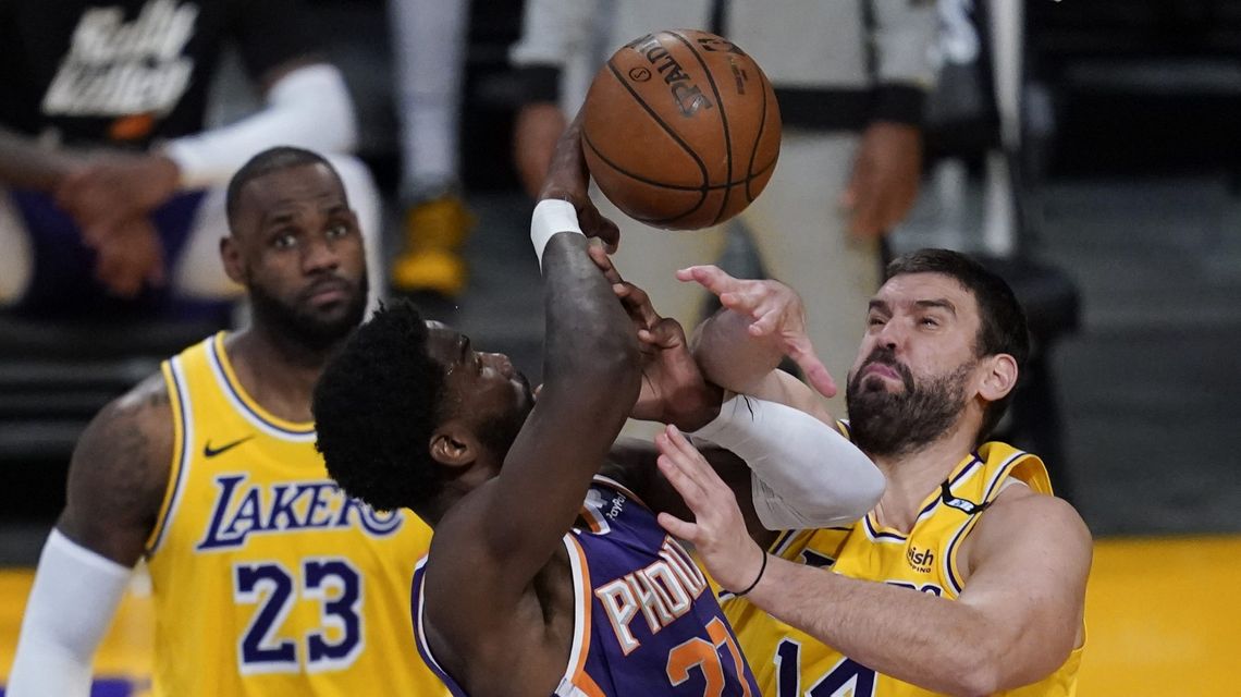 After exit, Lakers hope to run it back with healthier team