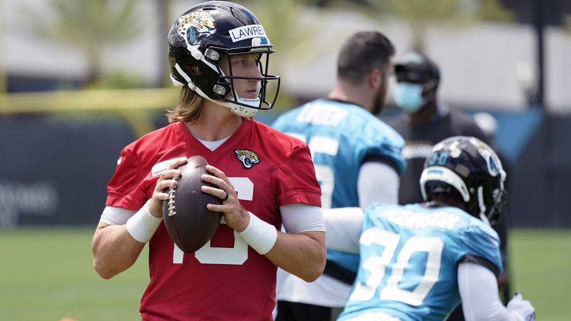 Jaguars hold out QB Lawrence because of hamstring tightness