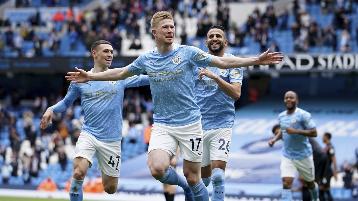 Man City’s Bruyne voted player of year by fellow pros again