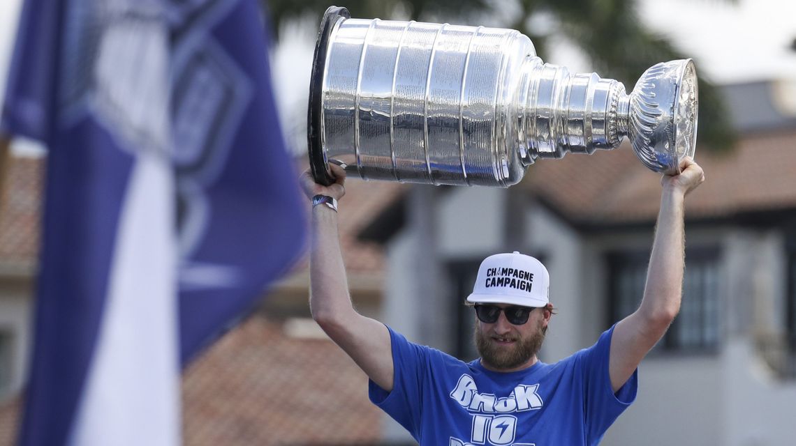 Lightning celebrate another Stanley Cup win with boat parade