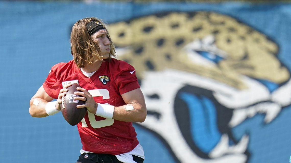 QB Trevor Lawrence signs $36.8M rookie contract with Jags