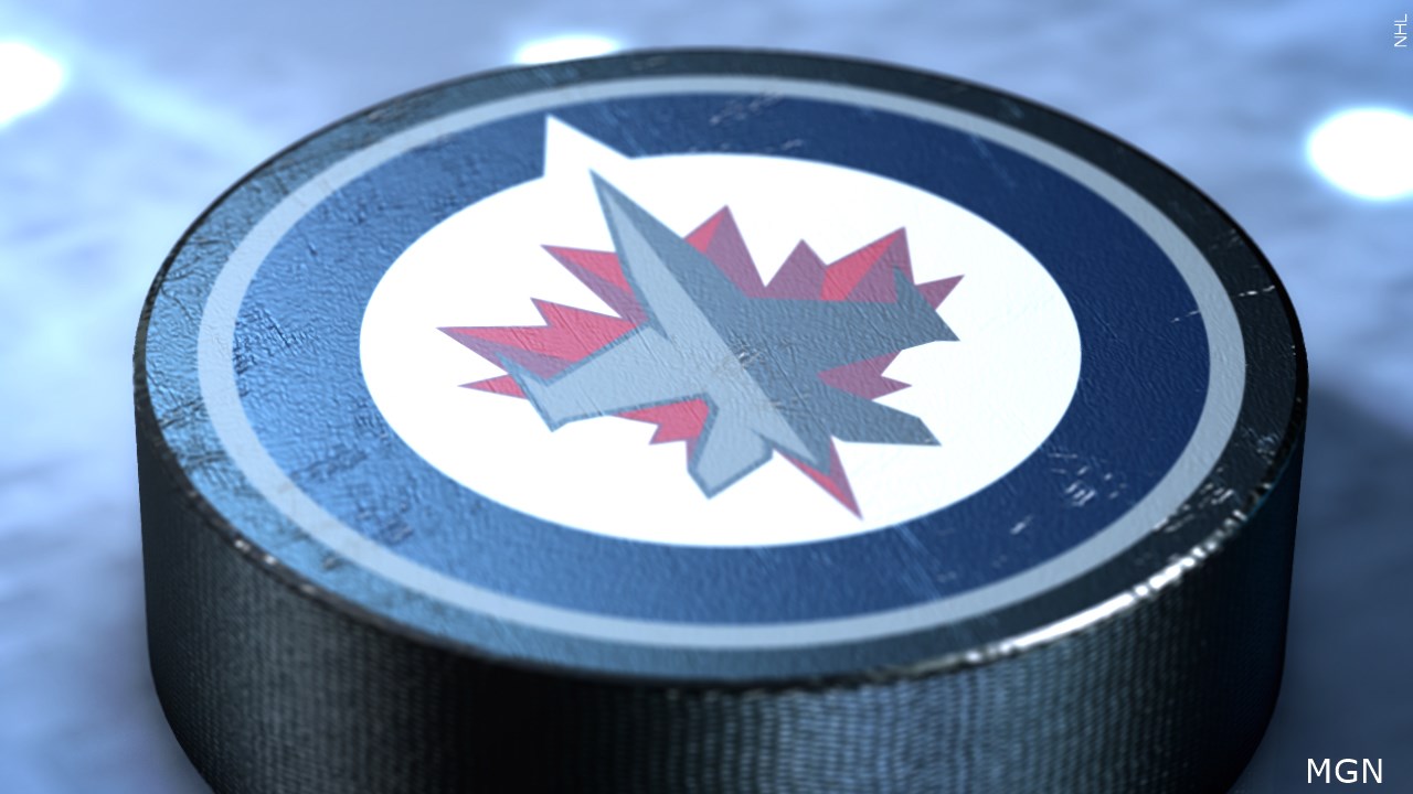 Winnipeg Jets opt for center Chaz Lucius in first round of NHL Draft