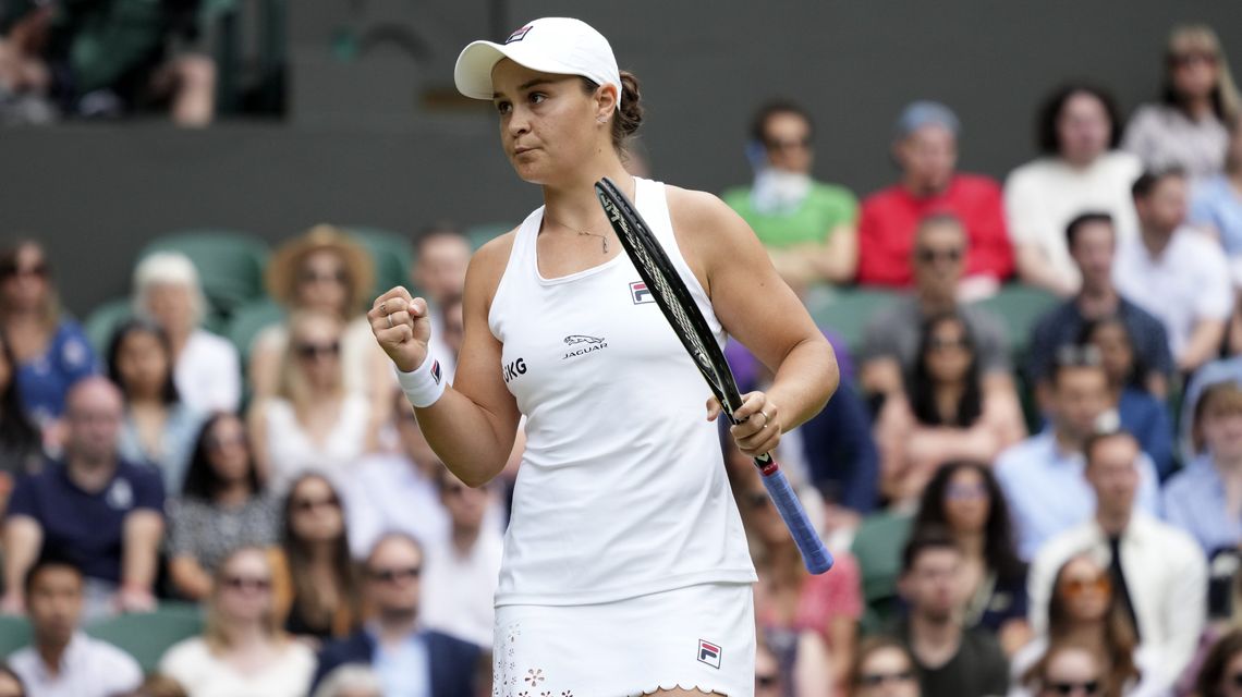 Ash Barty avoids upset trend to reach 3rd round at Wimbledon