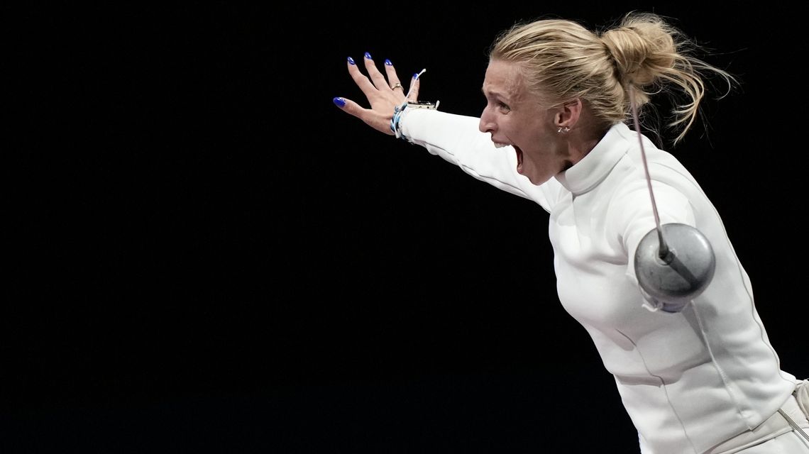 Estonia wins women’s team épée fencing gold in tense finish