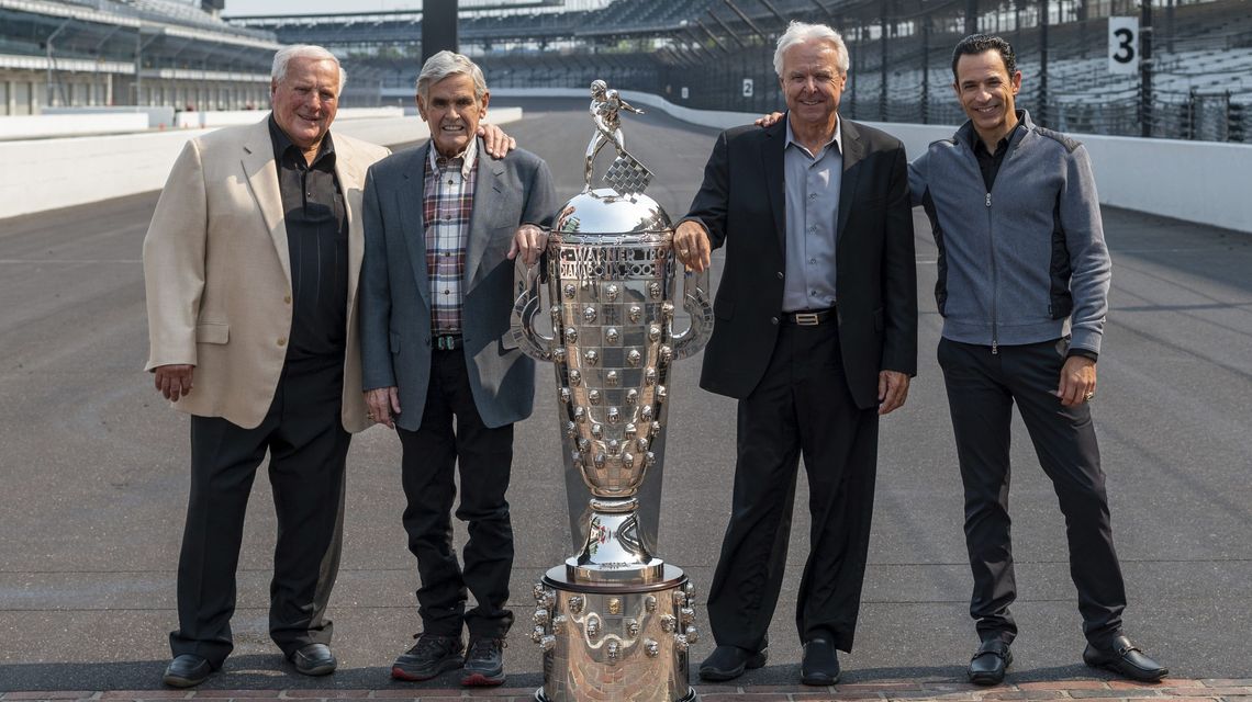 Castroneves happily joins elite club of 4-time Indy winners