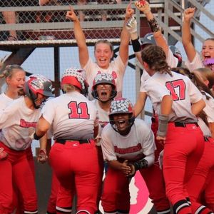 Fort Dodge softball finishes what they started last year