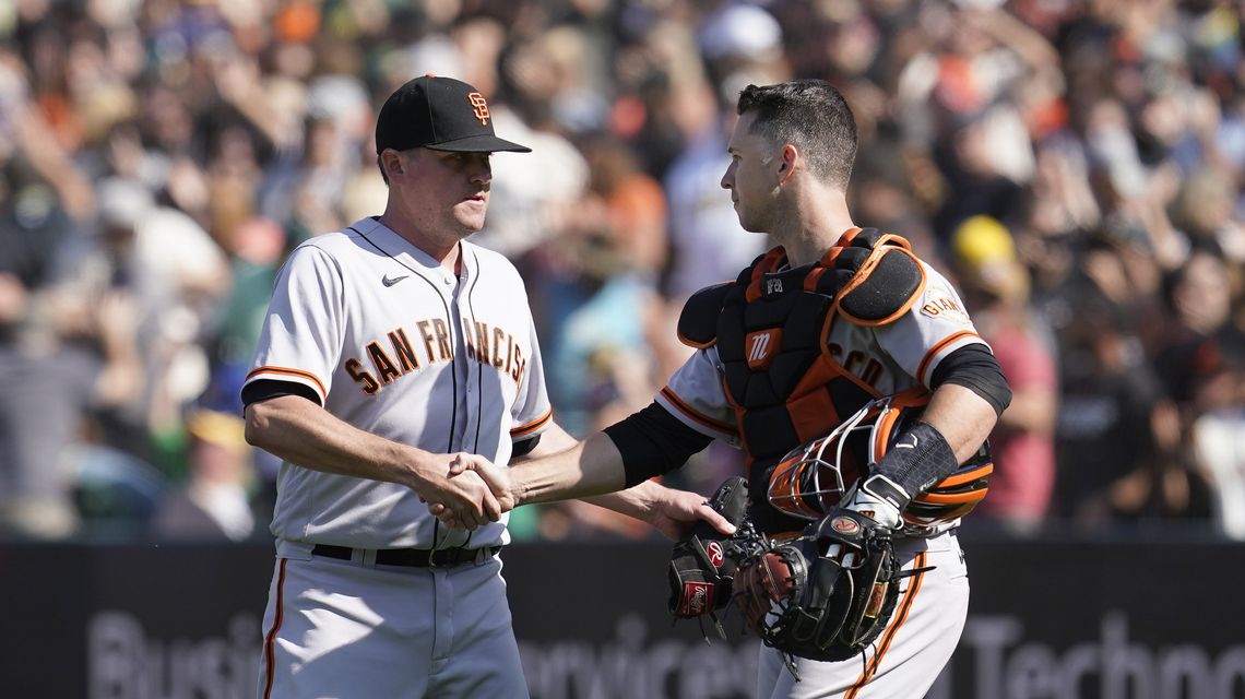 Posey returns to Giants lineup; no concussion for Casali