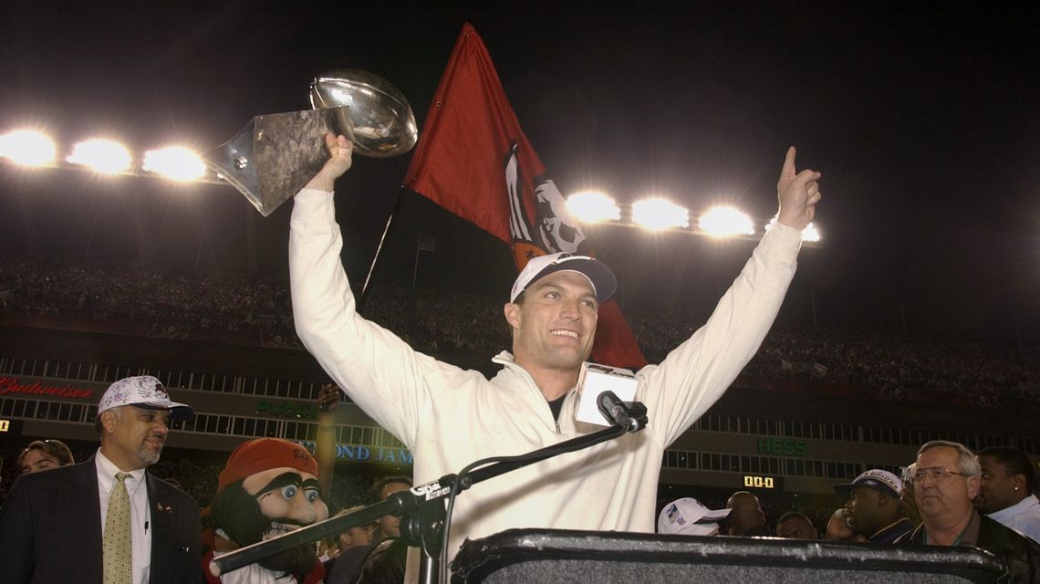 Bill Walsh’s message launched John Lynch to Hall of Fame