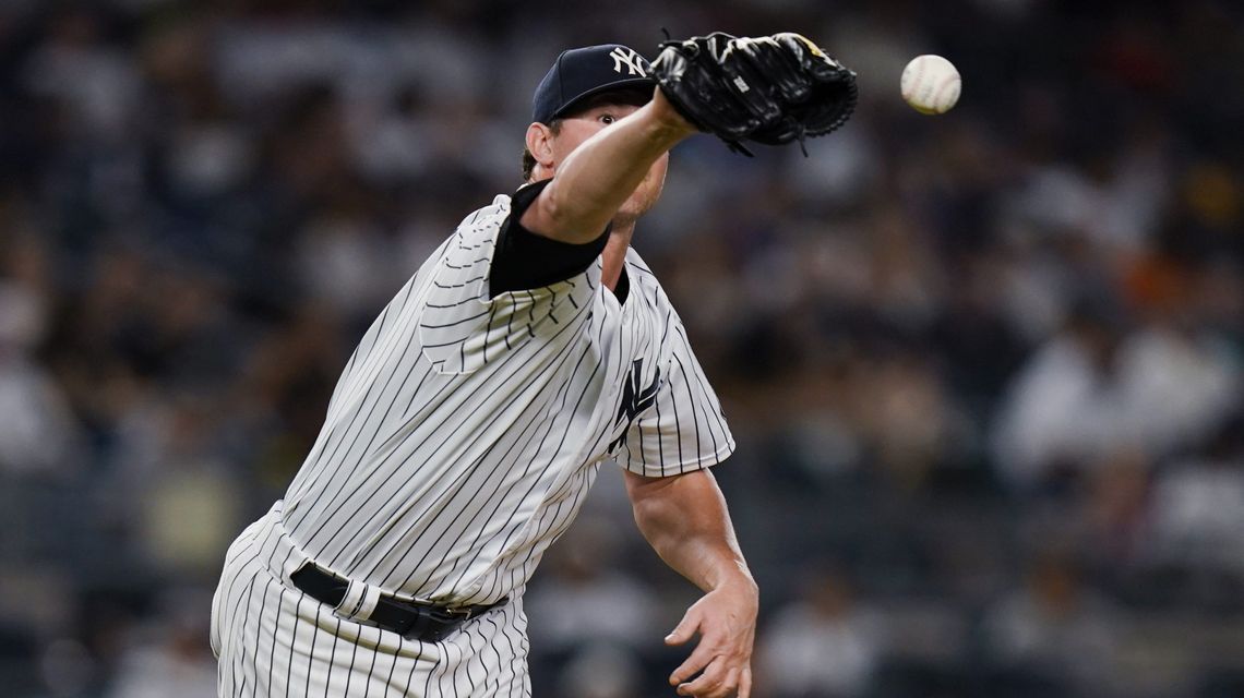 Another setback for Yankees LHP Britton, back on IL (elbow)
