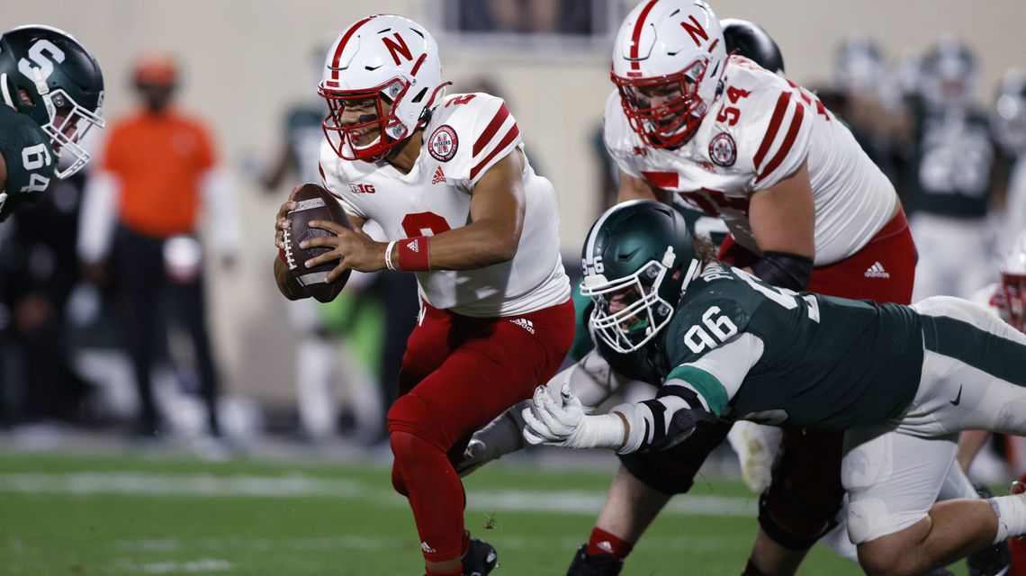 Huskers back home to face Northwestern after 2 close losses
