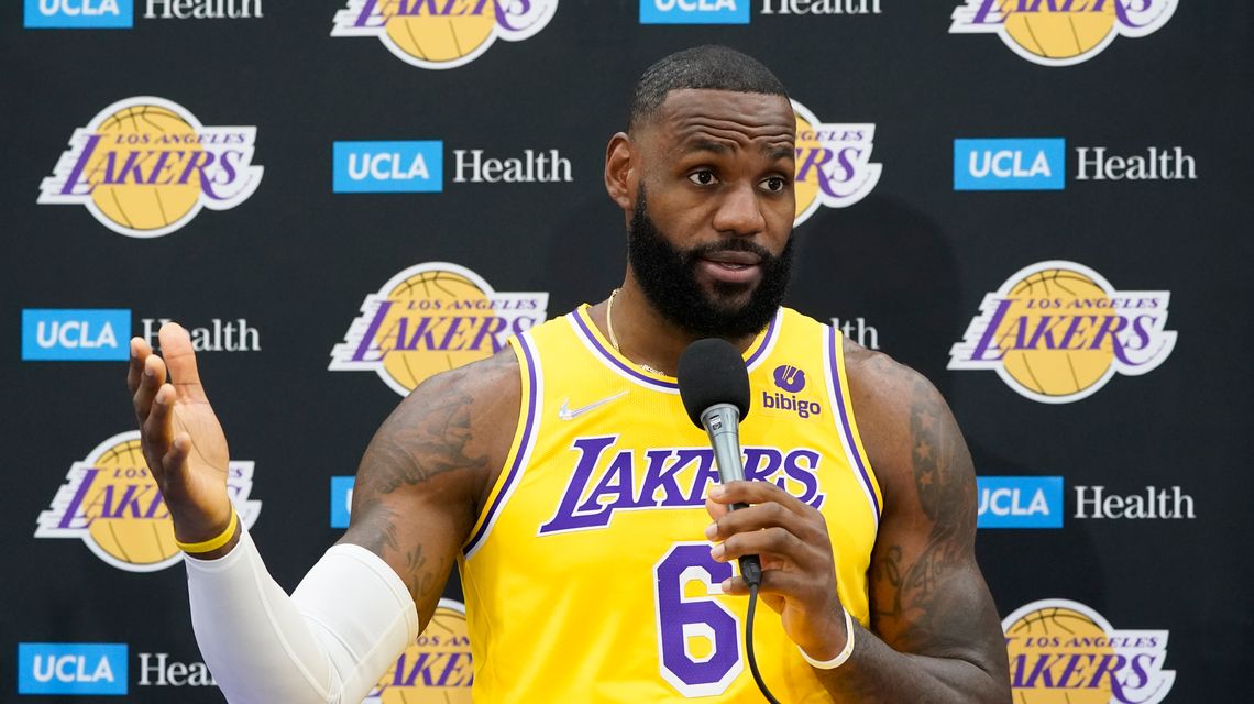 Lakers say they’re building a vintage championship contender
