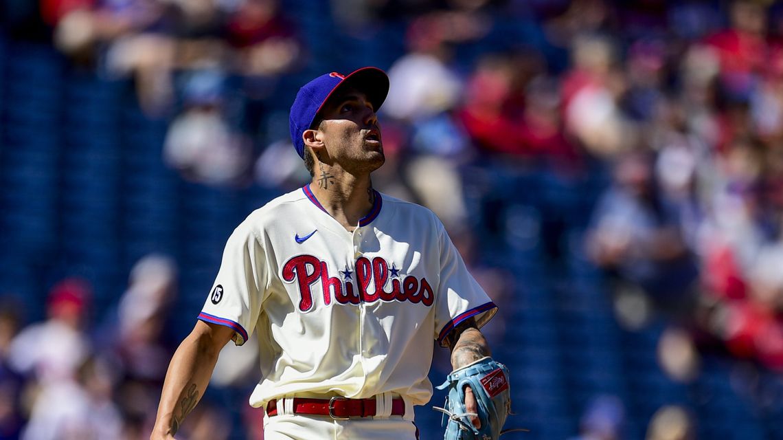 Phils’ 5-game win streak ended by Pirates; Atlanta on deck
