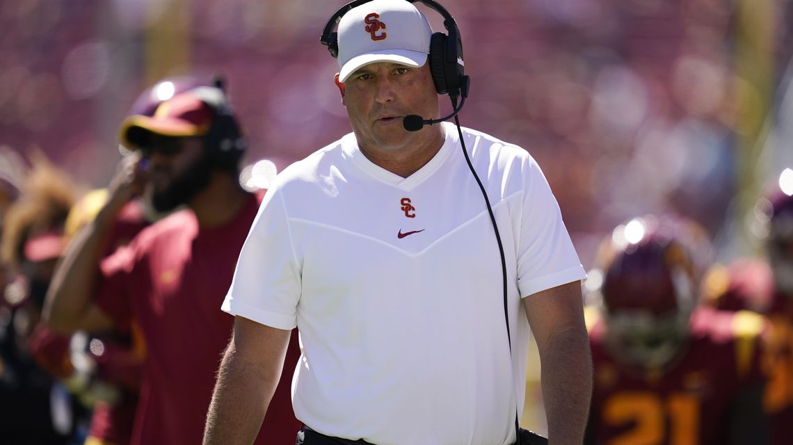 AP Top 25 Podcast: USC’s makes change; FSU hits new low