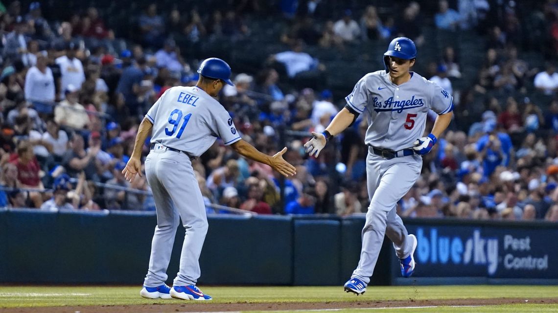 AP source: Rangers land SS Seager on $325M, 10-year deal