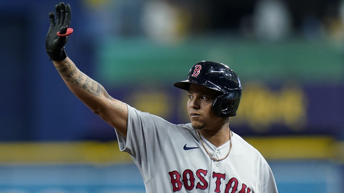 Muñoz is latest Red Sox player to test positive for COVID-19